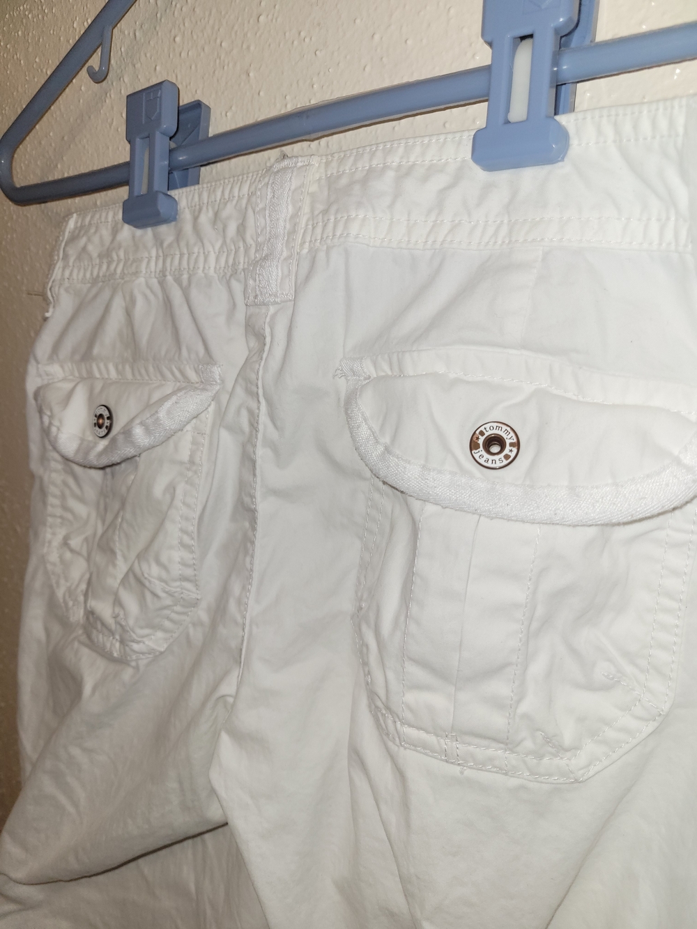 Tommy Hilfiger Y2k White Cargo Low Rise Capri's  Size 1 - Picture 4 of 6
